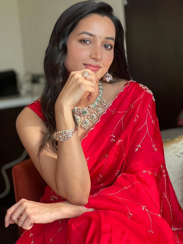 తెలుగులో బిజీగా మారిన కన్నడ కస్తూరి శ్రీనిధి శెట్టి