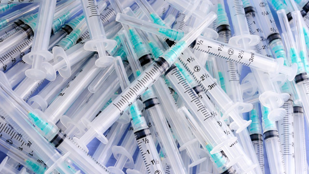 Injection Crimes: ప్రాణాలు నిలిపేందుకు వాడే సిరంజీలతో ఇలా చేయడం ఇప్పుడు కొత్త ట్రెండ్…