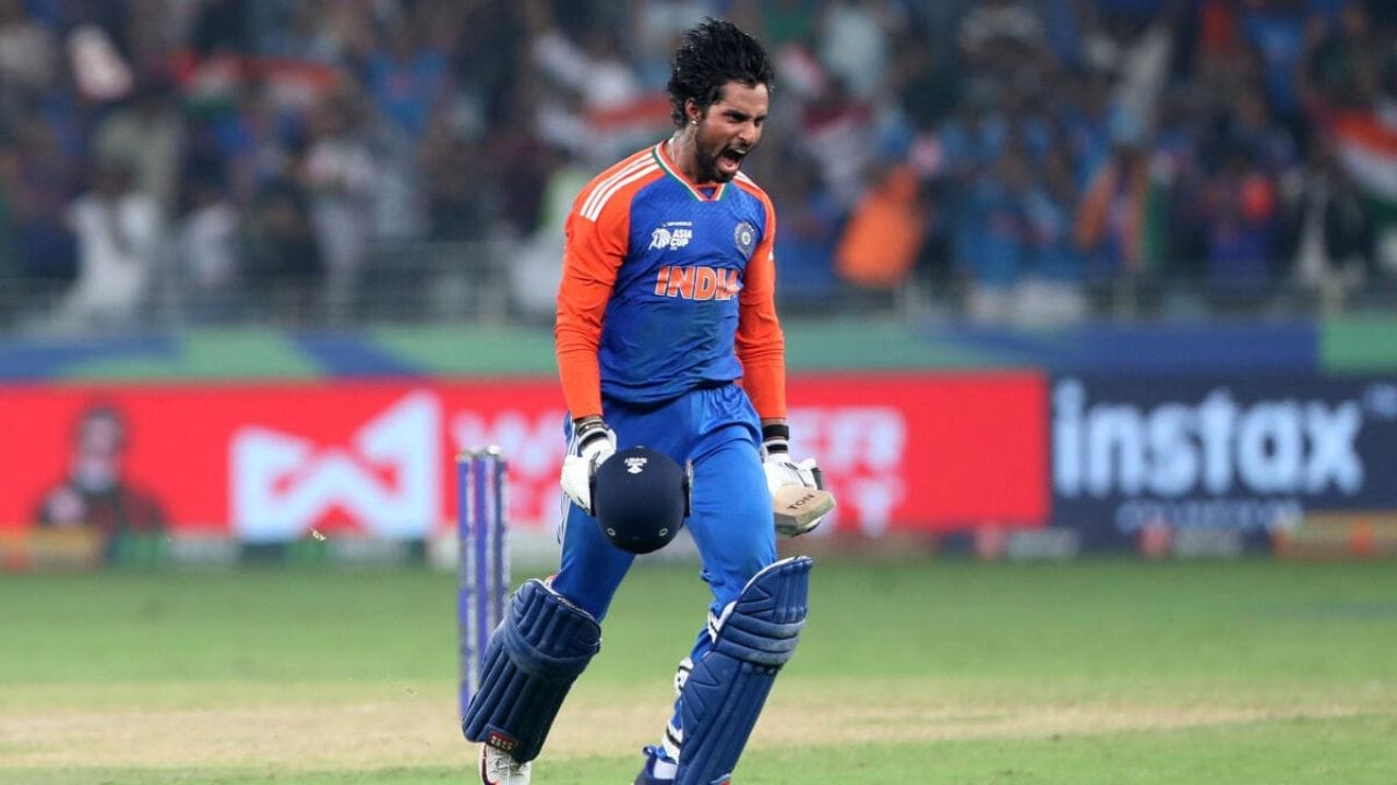 అతను ఇప్పుడు ఆ బాధ నుంచి పూర్తిగా కోలుకున్నాడు. ఫిబ్రవరి 3న అతను భారత జట్టులో చేరనున్నట్లు సమాచారం. అంటే, దీని అర్థం తిలక్ వర్మ టీ20 ప్రపంచ కప్‌లో మైదానంలో ఉండటం దాదాపు ఖాయం.