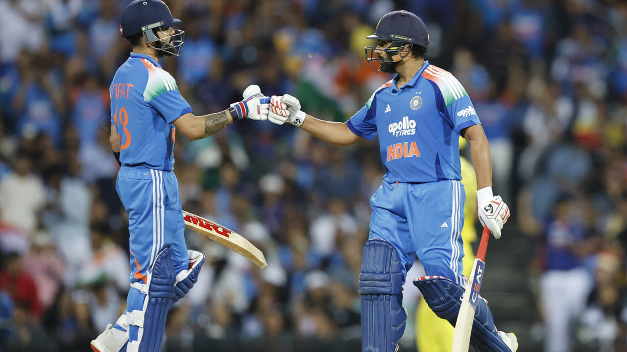 ప్రస్తుతం జియో హాట్‌స్టార్ వార్షిక ప్రీమియం రూ. 1499గా ఉండగా, ఇప్పుడు అదే ప్లాన్ ధర ఏకంగా రూ. 2199కి పెరగడం మార్కెట్‌లో ప్రస్తుతం ఇదే హాట్ టాపిక్. మొబైల్ వినియోగదారులు ఇకపై నెలకు రూ. 79, మూడు నెలలకు రూ. 149, ఏడాదికి రూ. 499 చెల్లించాల్సి ఉంటుంది. 