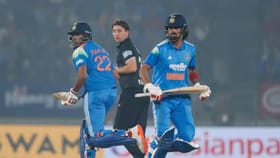 ఒంటరి పోరాటం చేసిన కింగ్.. 41 పరుగుల తేడాతో ఓడిన భారత్