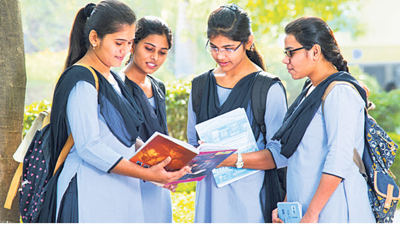 Telangana News: నిరుద్యోగులకు ప్రభుత్వం బంపర్ ఆఫర్.. త్వరలో మరో కొత్త పథకం.. రూ.50 వేల వరకు ఛాన్స్