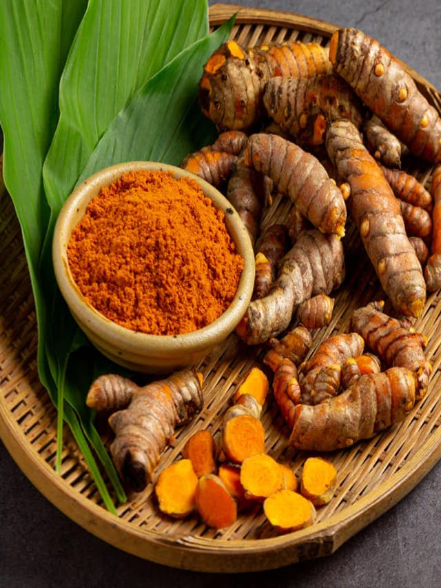 కూరల్లో వేసే చిటికెడు పసుడు కాస్త ఎక్కువైతే.. మీ కిడ్నీలు షెడ్డుకే!