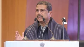 పాఠశాల విద్య బలోపేతానికి ప్రత్యేక రోడ్ మ్యాప్ః ధర్మేంద్ర ప్రధాన్