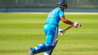 BPL 2026 : ఎవడు మమ్మీ వీడు..7 రన్స్ ఇచ్చి 5 వికెట్లు తీశాడు..61 పరుగులకే టీమ్ మొత్తం ఖాళీ