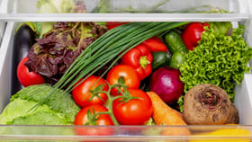 ఫ్రిడ్జ్ లో ఈ కూరగాయలు అస్సలు పెట్టకూడదు..