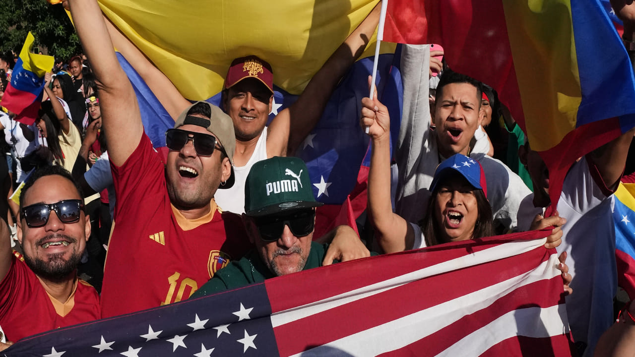 అమెరికా-వెనిజులా మధ్య వివాదం నడుస్తోన్న విషయం తెలిసిందే. వెనిజులాపై సైనిక దాడికి అమెరికా పాల్పడటం, ఆ దేశ అధ్యక్షుడిని అదుపులోకి తీసుకోవడం ప్రపంచవ్యాప్తంగా చర్చనీయాంశంగా మారింది. ఈ ఉద్రిక్తతల ప్రభావం ప్రపంచ ఆర్ధిక వ్యవస్థపై పడుతోంది.