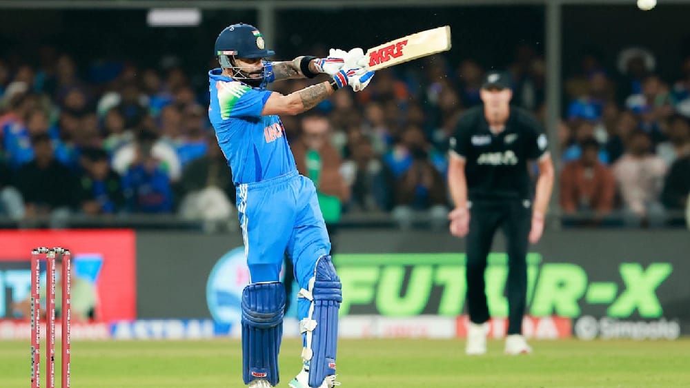 Virat Kohli : స్టేడియంలో ధోనీ, రోహిత్ సందడి.. కానీ కింగ్ కోహ్లీ ఎక్కడ? గైర్హాజరుకు అసలు కారణం ఇదే