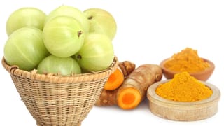 పాదాల్లో సూదులతో గుచ్చినట్లు అనిపిస్తోందా? విటమిన్ లోపం కావచ్చు.. నిర్లక్ష్యం వద్దు