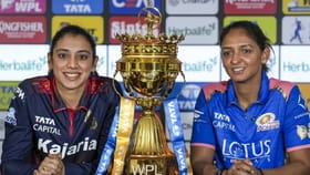 నరాలు తెగే ఉత్కంఠ.. ఆర్సీబీ ఆశలపై నీళ్లు చల్లిన ముంబై బౌలర్లు!