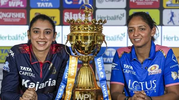 WPL 2026 MI vs RCB : నరాలు తెగే ఉత్కంఠ.. ముంబై ఆశలపై నీళ్లు చల్లిన బెంగళూరు