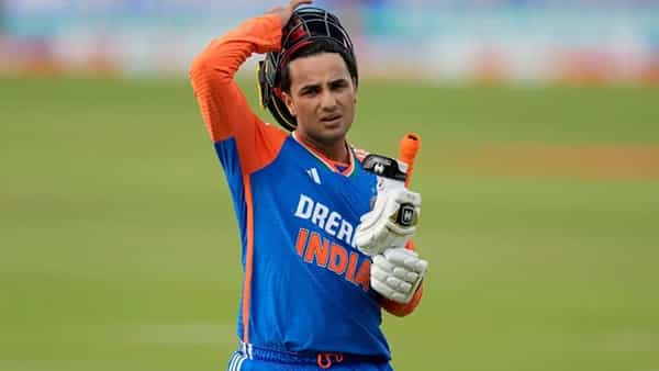 Abhishek Sharma : 6 ఇన్నింగ్స్..4 సార్లు డకౌట్..అయినా సరే అభిషేక్ వైపే మొగ్గు చూపుతున్న కోచ్..ఎందుకంటే ?