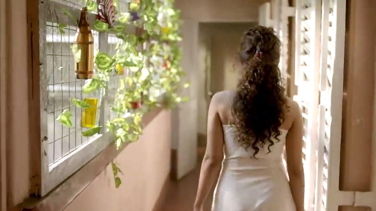 బాలీవుడ్ బ్యూటీ విద్యాబాలన్ నటించిన "కహానీ" అనే షార్ట్ ఫిల్మ్ మూడు సంవత్సరాల తరువాత 2015 లో విడుదలైంది. రామాయణం నుండి ప్రేరణ పొందిన ఈ పౌరాణిక చిత్రం స్త్రీవాదంపై ఆధునిక దృక్పథాన్ని ప్రదర్శించే ఒక మానసిక థ్రిల్లర్. "కహానీ" దర్శకుడే ఈ 14 నిమిషాల సైకలాజికల్ థ్రిల్లర్‌కు కూడా దర్శకత్వం వహించాడు.