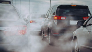 ఫ్రీగా వస్తుంది కదా అని పబ్లిక్‌ Wi-Fi వాడేస్తున్నారా? అది ఎంత డేంజరో తెలుసా?