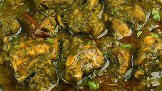 ఫోన్ చూస్తూ నిద్రపోతున్నారా..? మీ బాడీలో ఏం జరుగుతుందో తెలిస్తే షాకే..