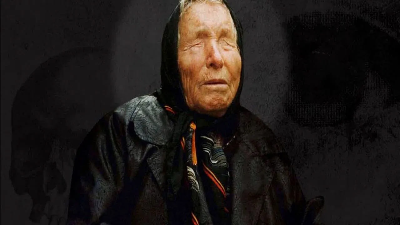 మానవ జీవితం.. 2026 సంవత్సరానికి ఆర్టిఫీషియల్ ఇంటెలిజెన్స్ (AI) గురించి కూడా అంచనాలు వేశారు. బాబా వంగా అంచనా ప్రకారం.. 2026లో ఏఐ మానవ జీవితాన్ని ప్రభావితం చేస్తుంది. ఆర్టిఫీషియల్ ఇంటెలిజెన్స్ పై నియంత్రణ లేకపోవడం వల్ల ఏఐ సంచలన పరిణామాలకు దారితీస్తుందని పేర్కొన్నారు. 