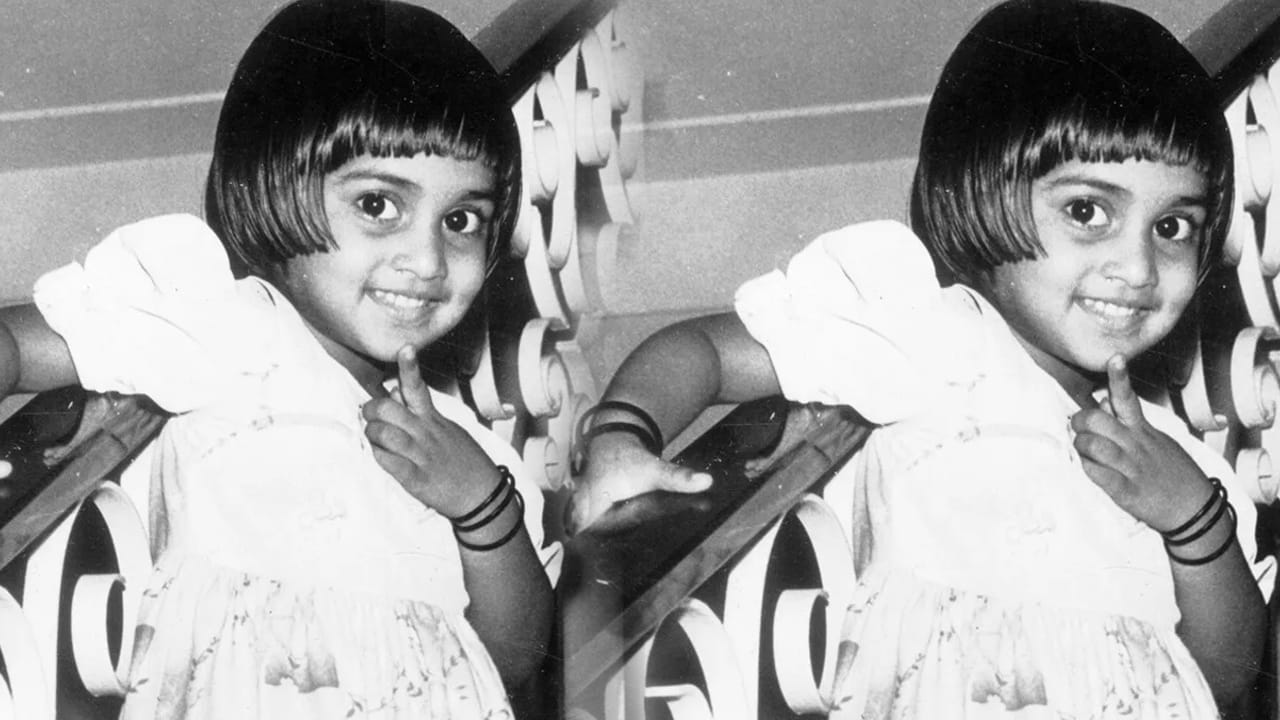 Tollywood : 25 ఏళ్లుగా సినిమాలకు దూరంగా ఉన్న హీరోయిన్.. అయినా తగ్గని డిమాండ్.. రీఎంట్రీ కోసం ఫ్యాన్స్ వెయిటింగ్ మేడమ్..