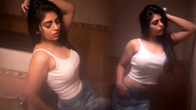 అమ్మడి ఫోటోలకు కుర్రాళ్లు పడి చచ్చిపోతున్నారు