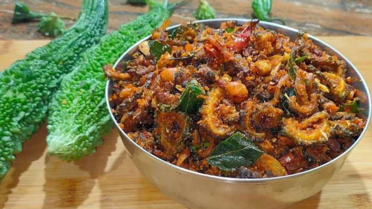 కాకరకాయ తినడం వల్ల అనేక ప్రయోజనాలు ఉన్నప్పటికీ.. వాటిని పొందాలంటే.. దాన్ని ఎలా మనం తీసుకుంటున్నామనేది ముఖ్యం. కాకరకాయను సరైన క్రమంలో తీసుకోవడం ద్వారా మీరు దాని పూర్తి ప్రయోజనాలను పొందవచ్చు. ( Note: ఈ వ్యాసంలో పేర్కొన్న అంశాలు ఇంటర్నెట్, నివేదికల ఆధారంగా మాత్రమే అందించబడినవి.. వీటిని టీవీ9 దృవీకరించట్లేదు. వీటిపై మీకేవైనా సందేహాలు ఉంటే నిపుణులను సంప్రదించండి)