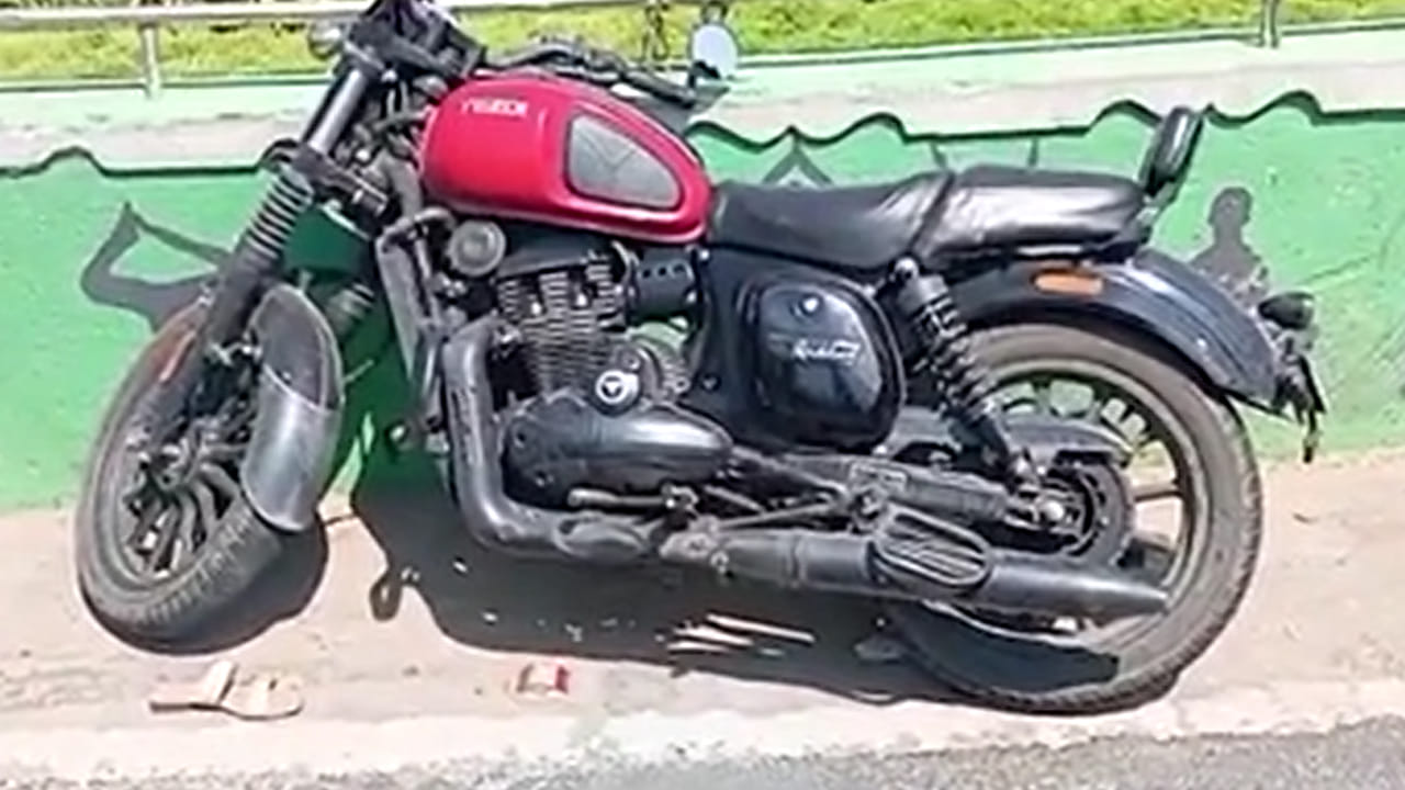 Kadapa: వాలంటైన్స్ డే రోజు విషాదం.. ప్రియుడి కళ్లముందే ప్రియురాలు మృతి..