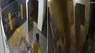 Viral Video: ఒక్కసారిగా బాంబులా పేలిపోయిన బైక్.. ఒళ్లు గగుర్పాటుకు గురి చేస్తున్న రోడ్ యాక్సిడెంట్!