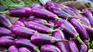 ఉదయం లేవగానే ముఖం మెరిసిపోవాలా.. పడుకునే ముందు ఈ 7 పనులు చేస్తే చాలు