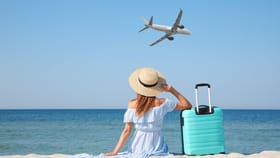 ఫ్లైట్ టికెట్స్ నుండి హోటల్ స్టే వరకు.. ఖర్చు తగ్గించే సీక్రెట్స్