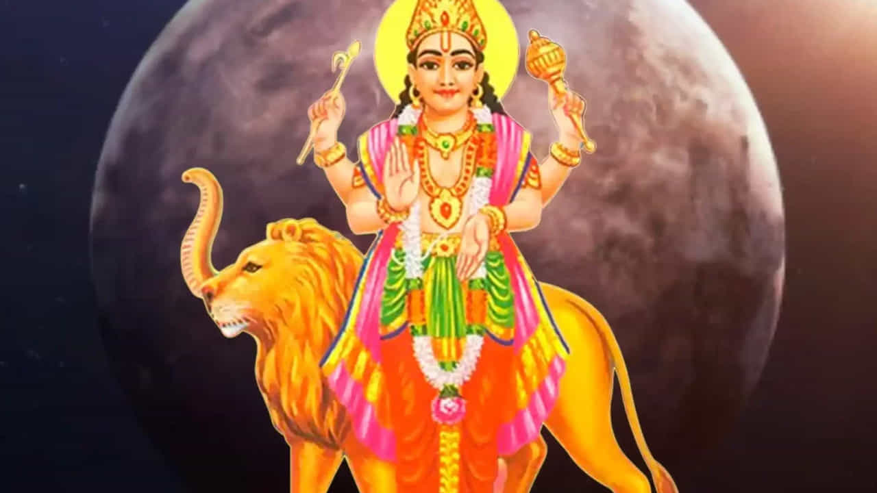 నాలుగు గ్రహాలు బుధుడు, శని, కుజుడు, చంద్రుడు త్వరలో మీన రాశిలో కలవబోతున్నాయి. ఒకచోట కలవడం వలన చతుర్గ్రహి యోగం ఏర్పడుతుంది. అంతేకాదు, లక్ష్మీ-కుబేరుల అనుగ్రహం కూడా దొరుకుతుంది. ఇక ఇదే సమయంలో రెండు రాశుల వారి జీవితం కూడా మారుతుంది. ఇంకా ఈ సమయంలో అనుకున్న పనులు చేస్తారు.