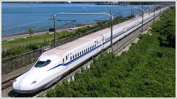 Bullet Trains: బుల్లెట్ రైళ్ల ప్రాజెక్టుపై కేంద్రం మరో అప్డేట్.. భూసేకరణపై కీలక ప్రకటన