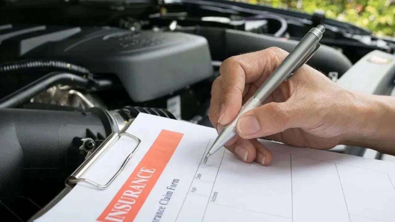 Car Insurance: సెకండ్ హ్యాండ్ కారుకు ఇన్సూరెన్స్ చేస్తున్నారా? ఈ విషయాలు తెలుసుకోండి!