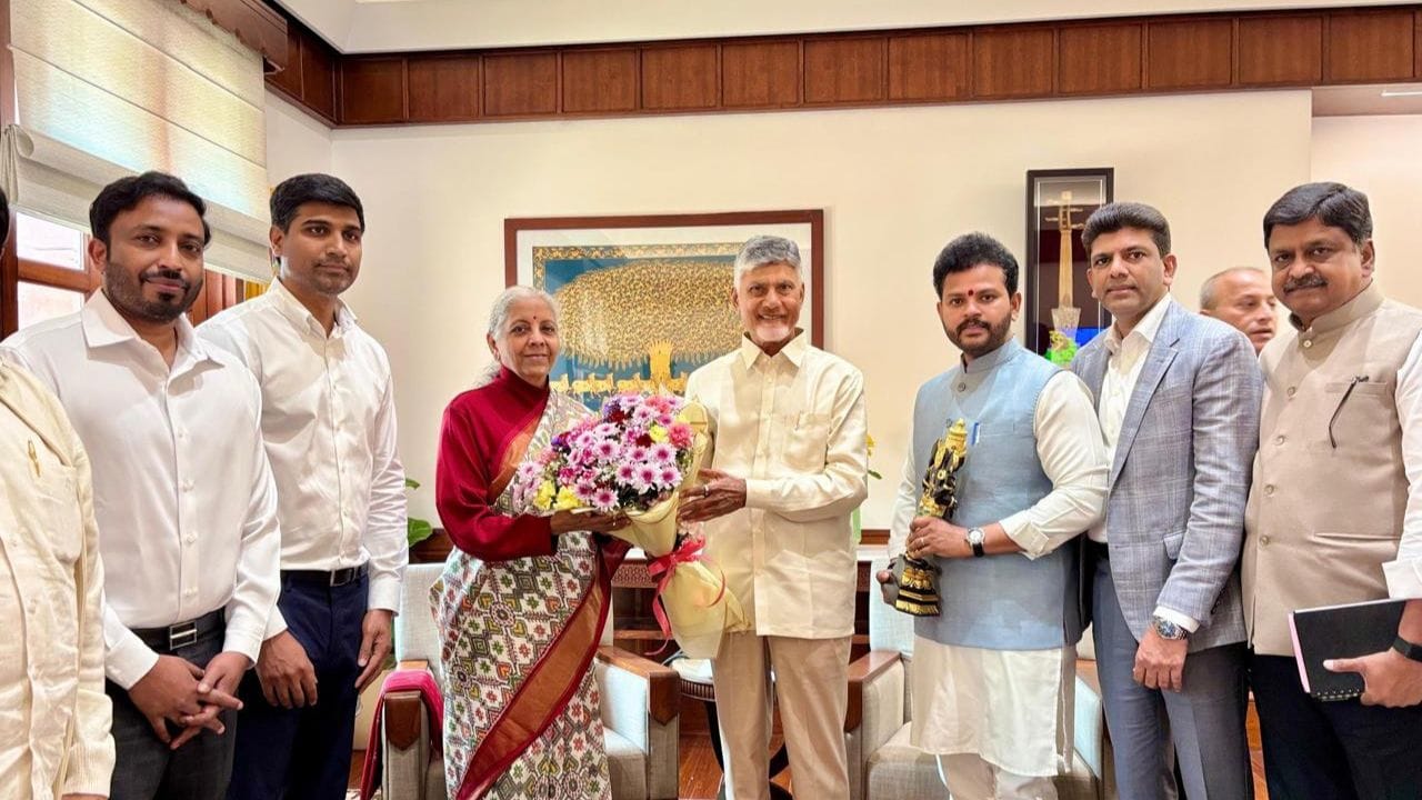 Chandrababu Naidu Meets Nirmala Sitharaman
