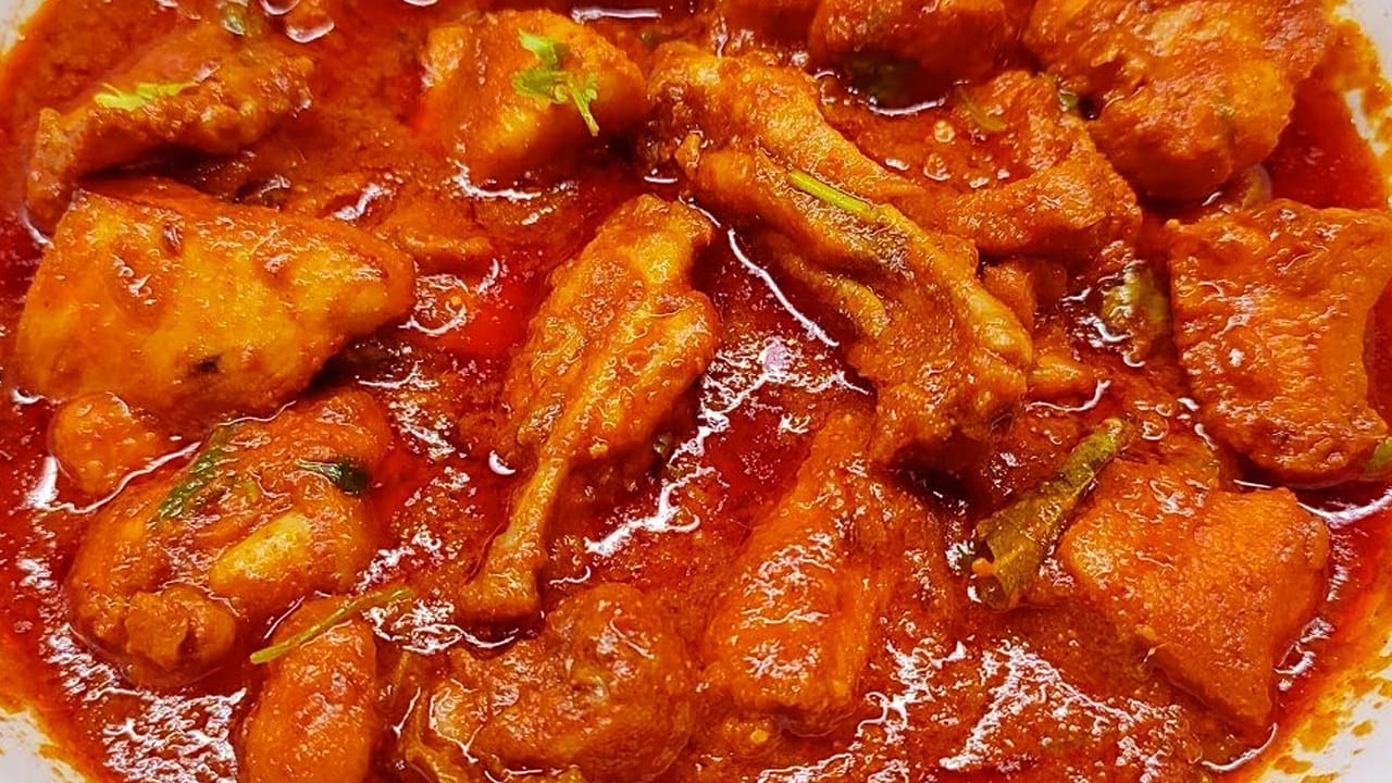 వారానికి కొకసారి అంటే ఏం కాదు.. అలా కాదని మోతాదుకు మించి తీసుకుంటే అనారోగ్య సమస్యలు వస్తాయని నిపుణులు చెబుతున్నారు. మితంగానే తీసుకోవాలని సూచిస్తున్నారు. మరి, ఎక్కువ తింటే ఎలాంటి సమస్యలు వస్తాయో ఇక్కడ చూద్దాం..