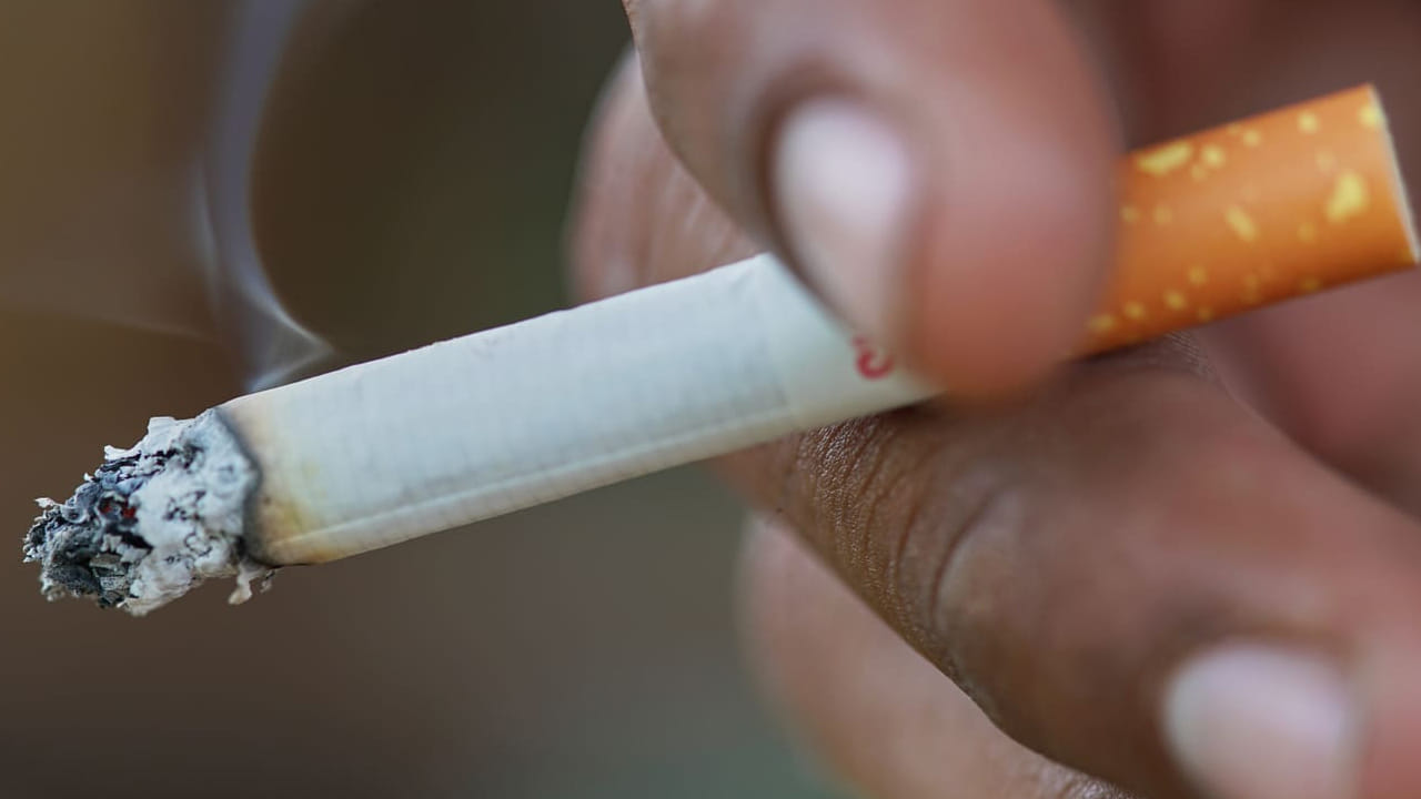 ఇక తొలిసారి ధూమపానం చేసేవారు, యువత సిగరెట్ల బారిన పడకుండా చేసేందుకు వాటిని ఖరీదైనవిగా చేశారు.  పొగాకు వాడకాన్ని తగ్గించడానికి అధిక పన్నులు విధించడం ఒక కారణమని అంటున్నారు. 2017 నుంచి పొగాకు ఉత్పత్తులపై 28 శాతం జీఎస్టీ వసూలు చేస్తుండగా.. ఇప్పుడు 40 శాతానికి పెంచారు.