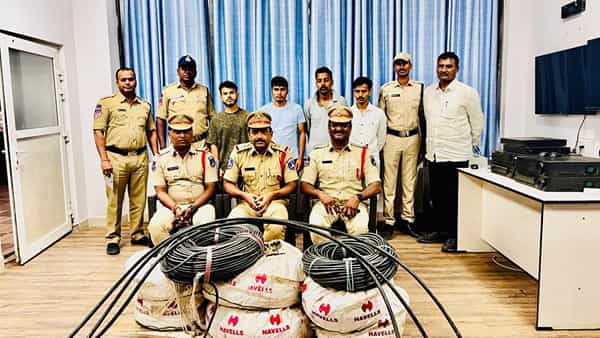 Hyderabad: కంట పడితే ఖతమే.. నగరంలో కాపర్ కేబుల్ ముఠా గుట్టురట్టు!