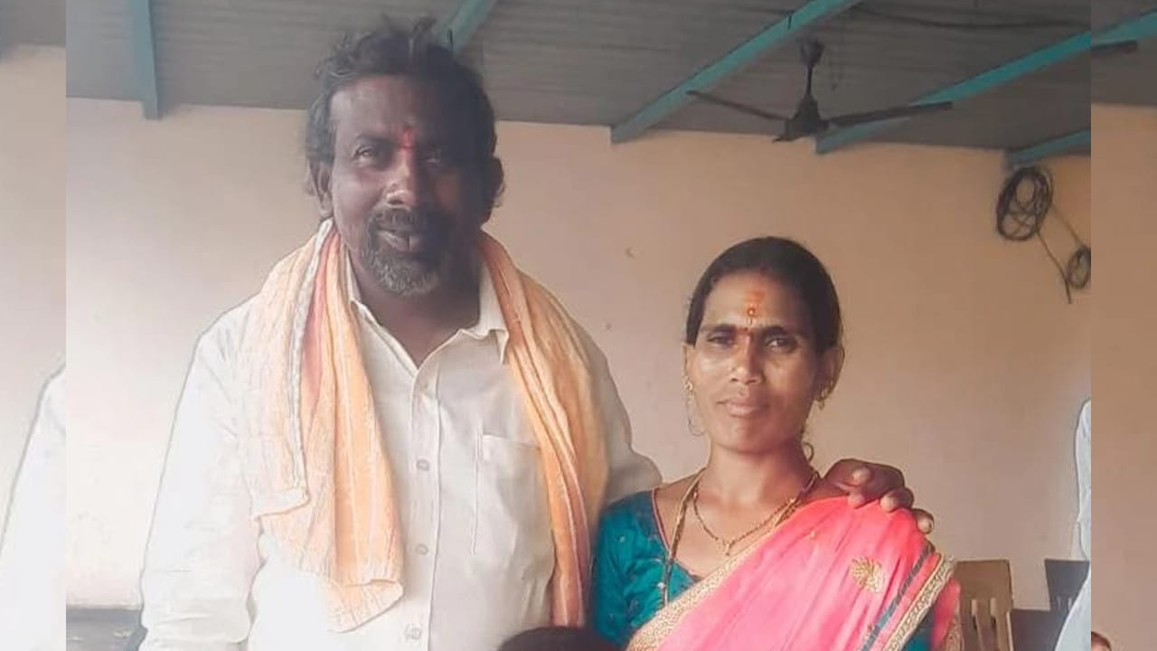 పంచాయితీలో తలూపిన త్రిమూర్తులు ఇలా చేస్తడనుకోలేదు.. అందరూ నిద్రపోయాక అర్థరాత్రి..