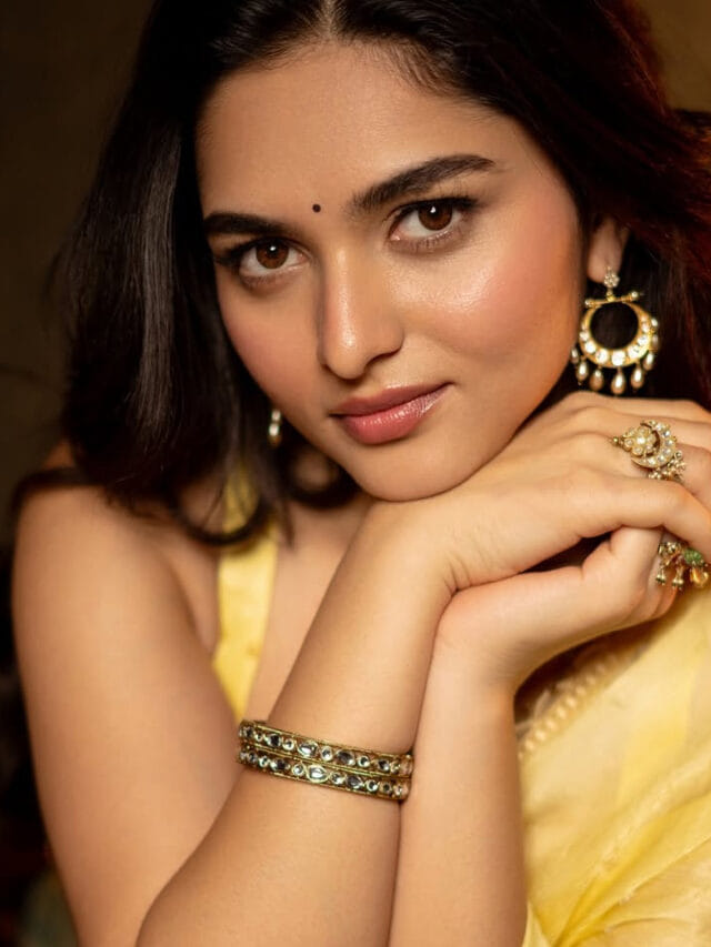 కళ్లతోనే చంపేస్తున్న కాయదు.. అబ్బో అందం తట్టుకోవడం కష్టమే..