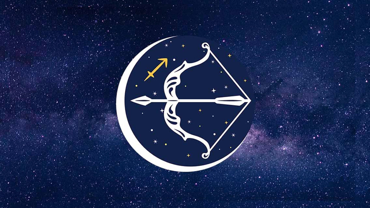 ధనుస్సు రాశి : కుబేరుడి అనుగ్రహంతో ధనుస్సు రాశి వారి సంపద, ఆస్థి పెరుగుతుంది. రాజకీయ రంగంలో ఉన్న వాళ్ళకి పేరు, మర్యాద పెరుగుతుంది. ఎవరి మీద ఆధారపడకుండా వీళ్ళు ఎదగగలరు. జీవితంలో ఆర్థికంగా పెద్ద మొత్తంలో డబ్బు సంపాదిస్తారు. 