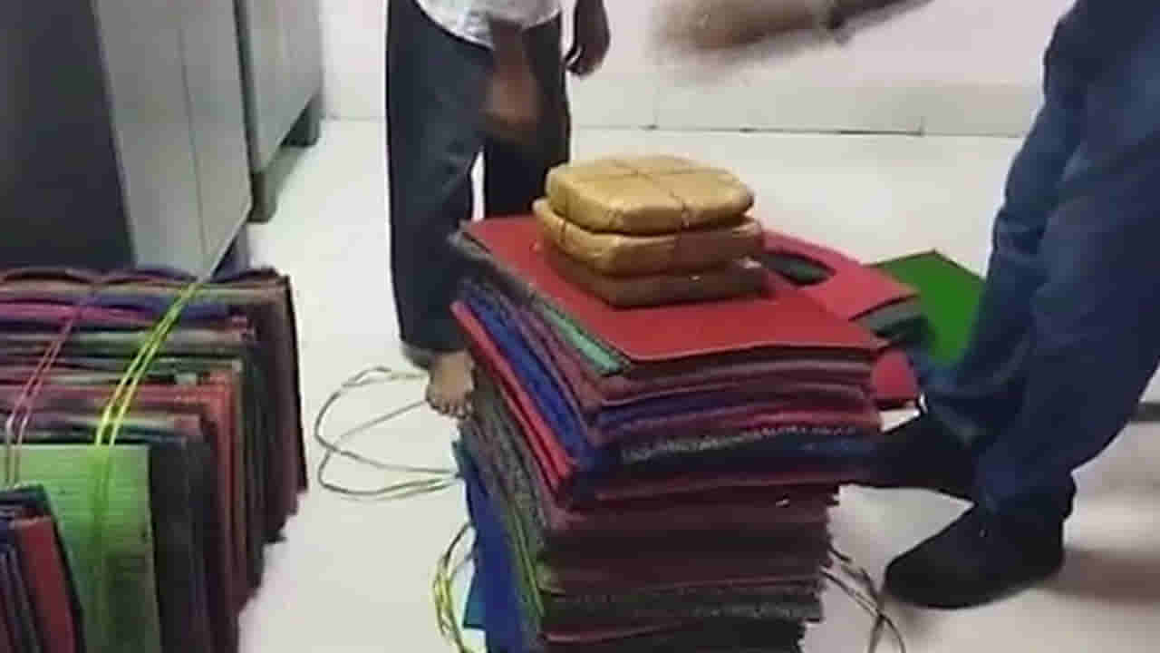 Andhra: బయట నుంచి చూడ్డానికి నిజంగా డోర్ మ్యాట్సే.. కానీ లోపల మాత్రం...