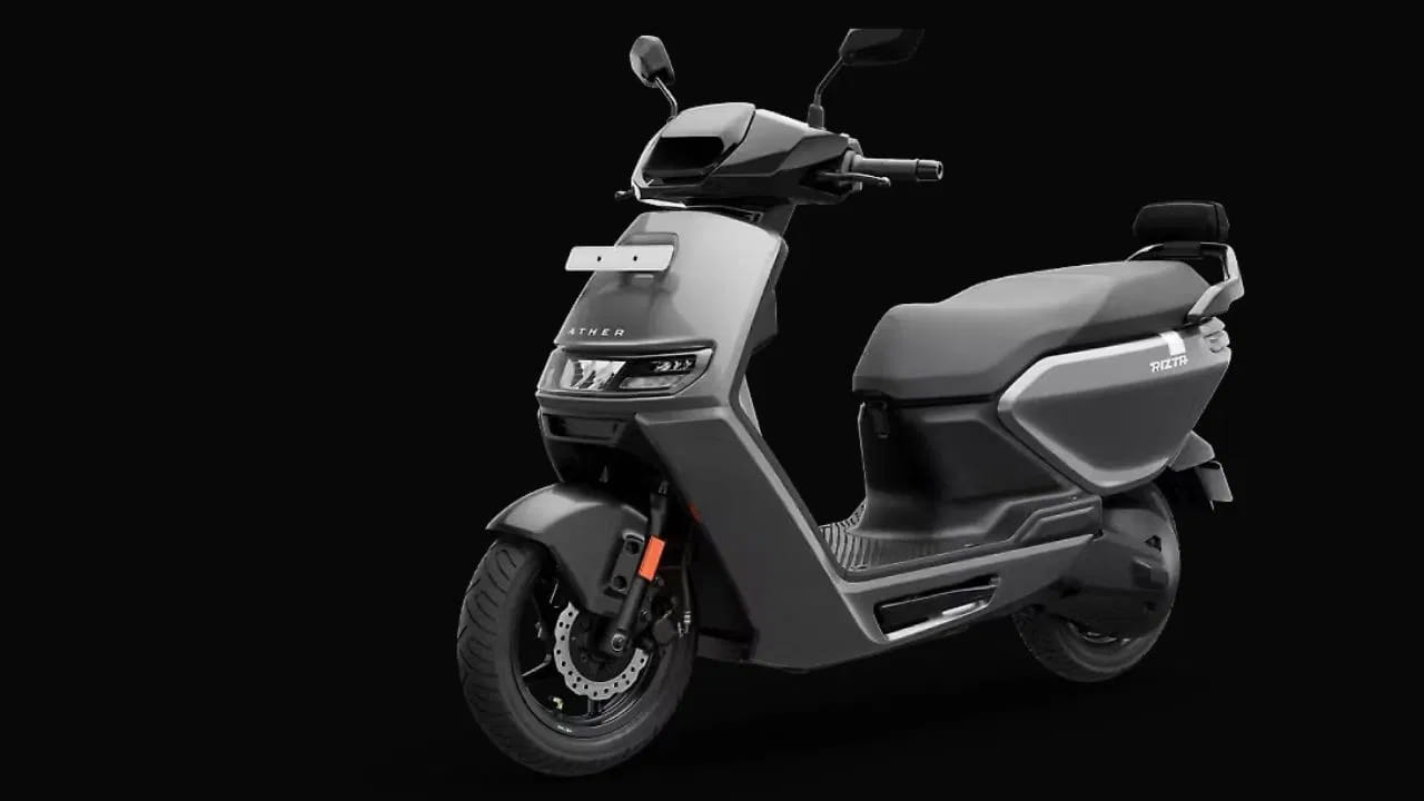  ఇటీవల విడుదల చేసిన రిజ్టా ఫ్యామిలీ స్కూటర్‌తో ఏథర్ ఎనర్జీ తన వారంటీని మరో అడుగు ముందుకు వేసింది. కంపెనీ బ్యాటరీ ప్యాక్‌పై 8 సంవత్సరాల లేదా 80,000 కి.మీ వారంటీని ప్రామాణికంగా అందిస్తోంది.