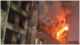 జూబ్లీహిల్స్‌ భారీ అగ్నిప్రమాదం.. చెలరేగుతున్న మంటలు