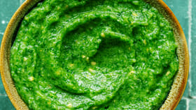 జామకాయ పచ్చడి ఇలా చేసి తింటే.. నాన్ వెజ్ కూరలు కూడా సరిపోవు!