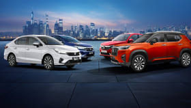 కొత్త కారుపై రూ.1,48,000 తగ్గింపు! ఈ 3 కార్లపై భారీ డిస్కౌంట్లు