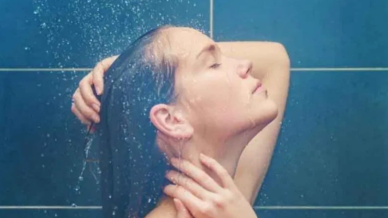 స్నానం చేసేటప్పుడు ఈ తప్పులు అస్సలు చేయకండి.. మీ ప్రాణాలకే రిస్క్.. స్నానం చేసేటప్పుడు ఈ తప్పులు అస్సలు చేయకండి.. మీ ప్రాణాలకే రిస్క్..