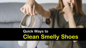 బూట్లలో దుర్వాసనతో విసిగి పోయారా? సింపుల్‌గా ఇలా వదిలించుకోండి..