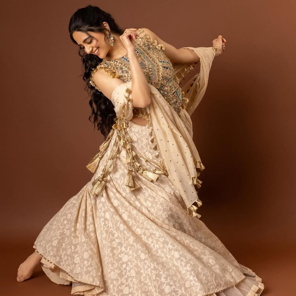 కథానాయికగా ఇమాన్వికి ఇదే మొదటి సినిమా. అంతకు ముందు ఆమె సోషల్ మీడియా ఇన్ఫ్లుయెన్సర్. నెట్టింట పాపులర్ అయిన ఈ ముద్దుగుమ్మ ఏకంగా ప్రభాస్ జోడిగా సెలక్ట్ చేశారు డైరెక్టర్ హను రాఘవపూడి. తాజాగా ఈ ముద్దుగుమ్మ మరో ఛాన్స్ కొట్టేసిందట. 