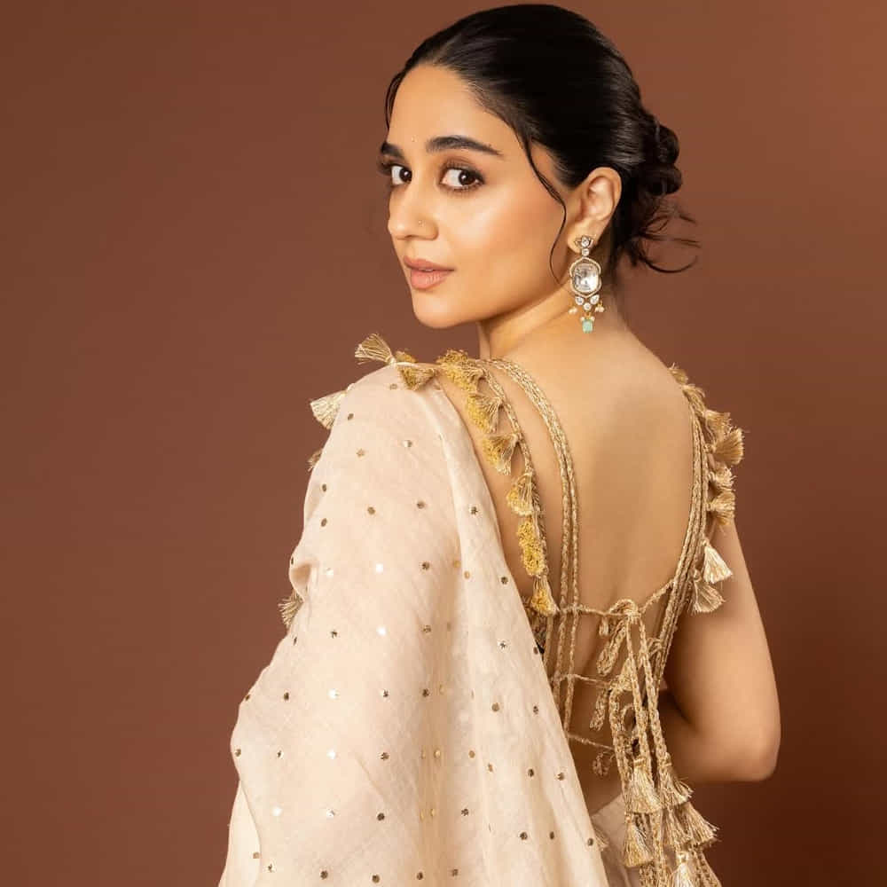 పవర్ స్టార్ పవన్ కళ్యాణ్ హీరోగా డైరెక్టర్ సురేందర్ రెడ్డి ఓ సినిమా చేయనున్నారు. ఈ ఏడాది ఉగాది సందర్భంగా ఈ మూవీని అధికారికంగా ప్రకటించనున్నారు. ఈ సినిమాలో కథానాయికగా ఇమాన్విని ఎంపిక చేసినట్లుగా ప్రచారం జరుగుతుంది. 