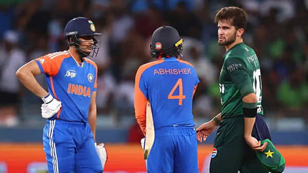 IND Vs PAK: పాక్తో హైవోల్టేజ్ మ్యాచ్.. టీమిండియాలోకి సిక్సర్ల వీరుడు.. ప్లేయింగ్ ఎలెవన్ చూస్తే బిత్తరపోతారు