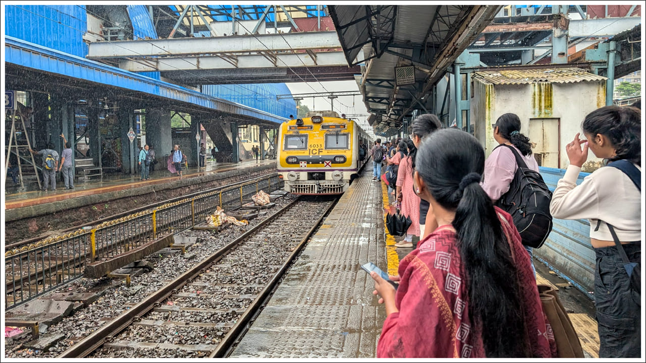 Indian Railways: ఇక 5 నిమిషాలకు ముందు కూడా బోర్డింగ్ స్టేషన్ మార్చుకోవచ్చు.. రైల్వే ప్రయాణికులకు అదిరిపోయే న్యూస్!