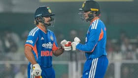 భారత్‌లో జింబాబ్వే ఆఖరి మ్యాచ్ ఆడినప్పుడు ఇషాన్, అభిషేక్ వయసెంత ?