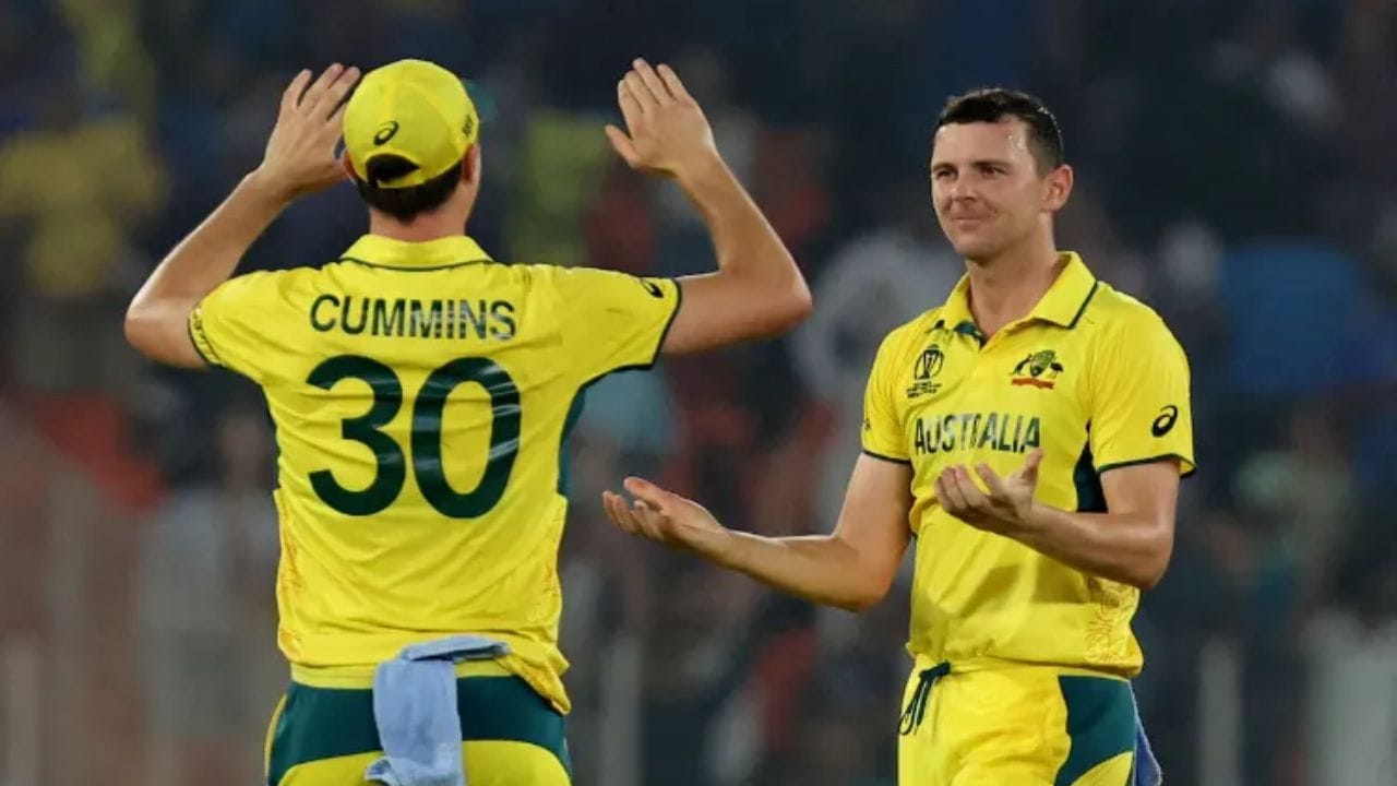 దీని అర్థం జోష్ హాజిల్‌వుడ్ టీ20 ప్రపంచ కప్ ప్రారంభ మ్యాచ్‌లకు అందుబాటులో ఉండకపోవచ్చని సమాచారం. అతను తొడ కండరాల గాయంతో బాధపడుతున్నాడు. పూర్తిగా కోలుకోవడానికి ఇంకాస్త సమయం పడుతుందని వార్తలు వినిపిస్తున్నాయి.